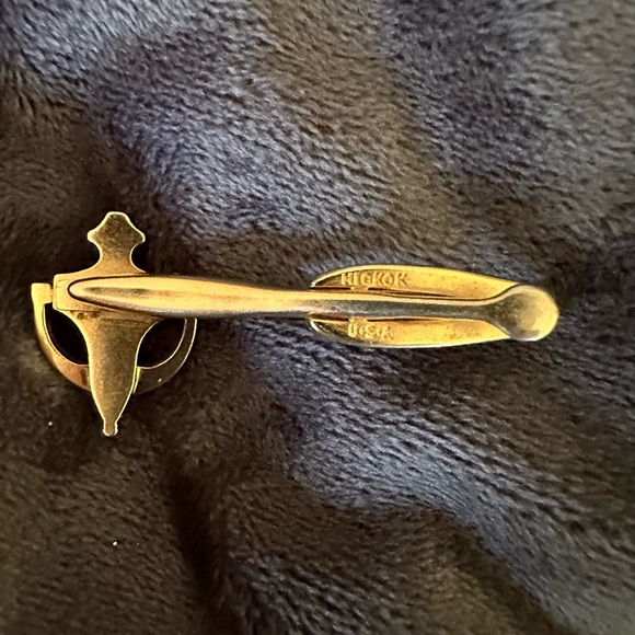 Hickok gold cuff links and tie clasp. Door knocker design - Picture 6 of 6